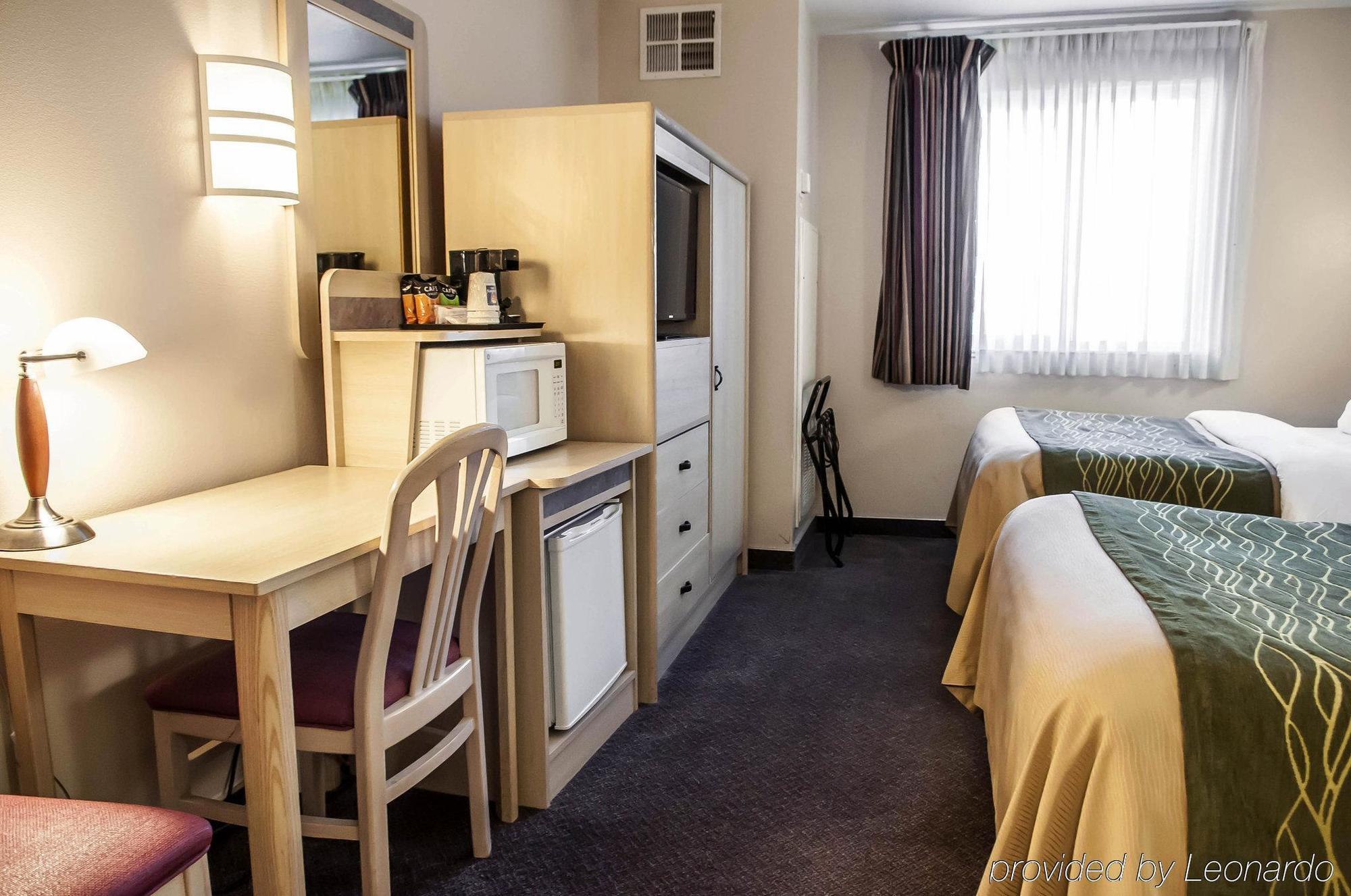 Quality Inn Moriarty Екстер'єр фото