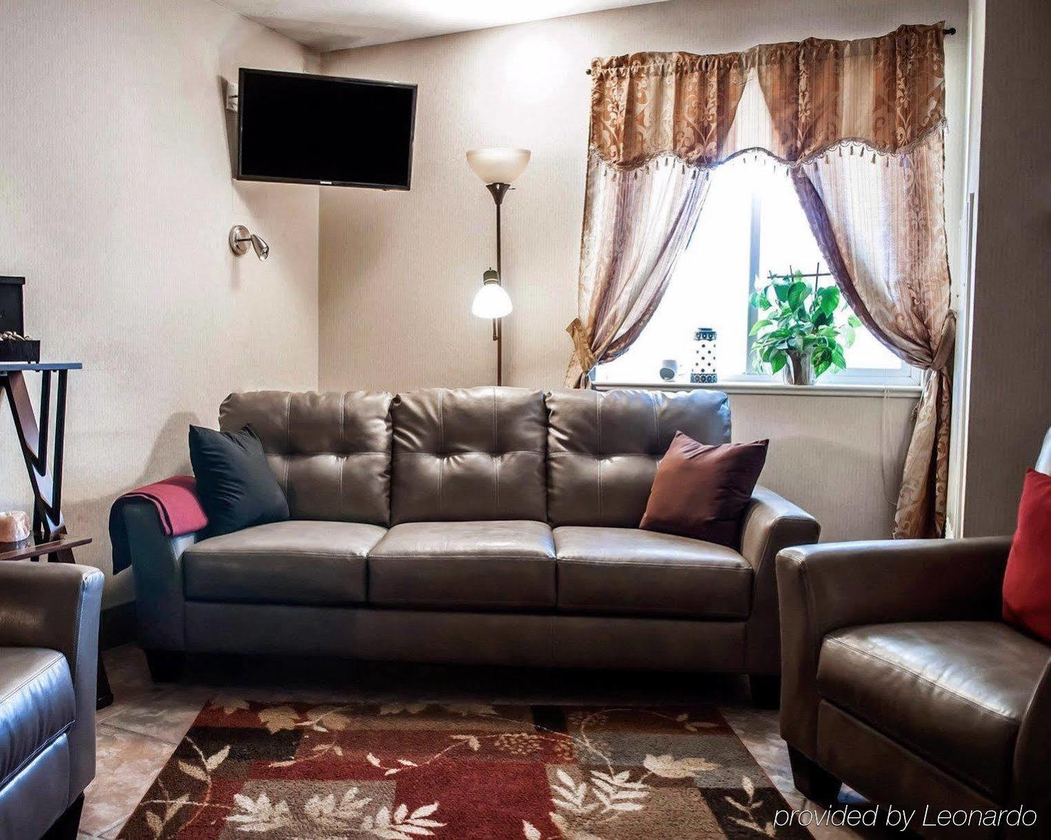 Quality Inn Moriarty Екстер'єр фото