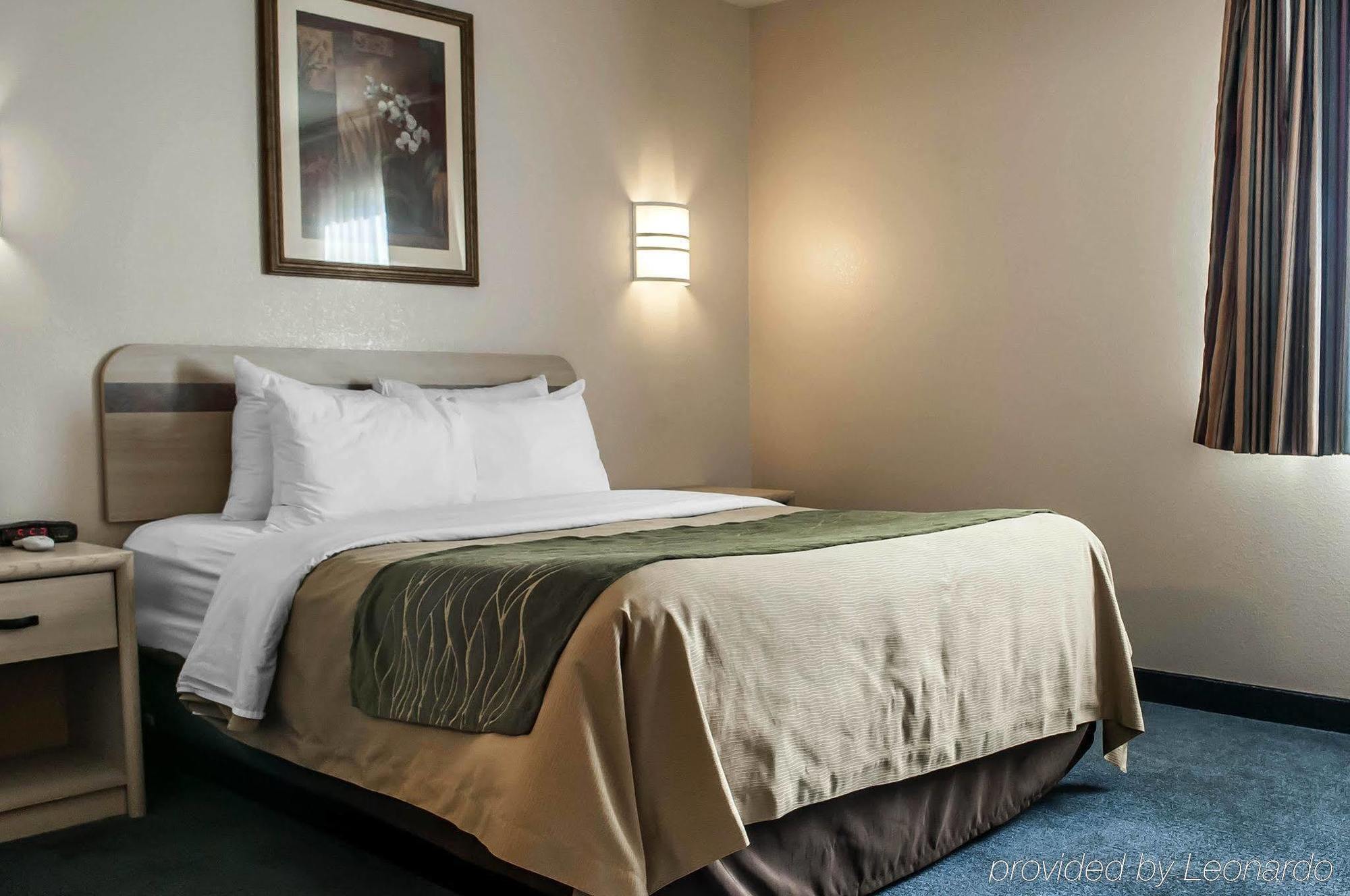 Quality Inn Moriarty Екстер'єр фото