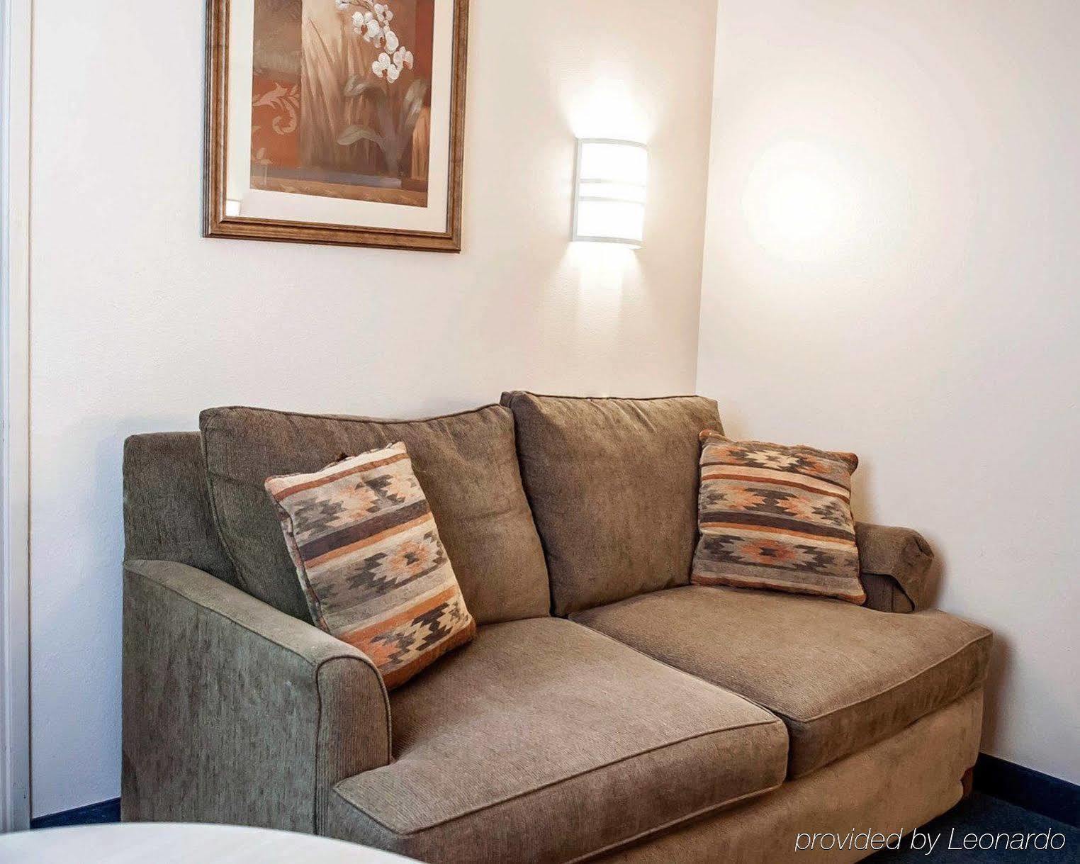 Quality Inn Moriarty Екстер'єр фото