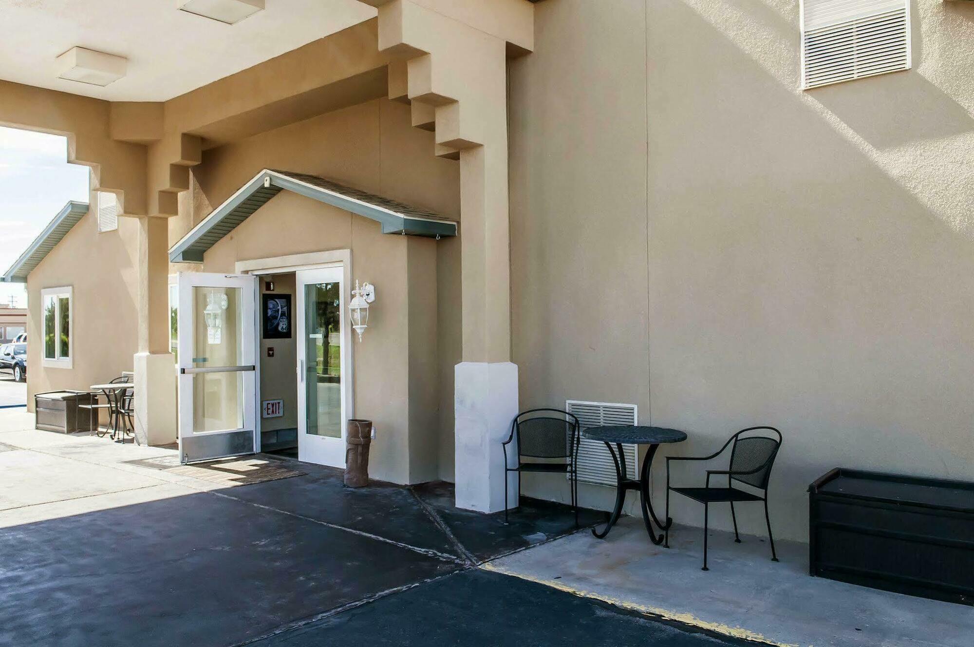 Quality Inn Moriarty Екстер'єр фото